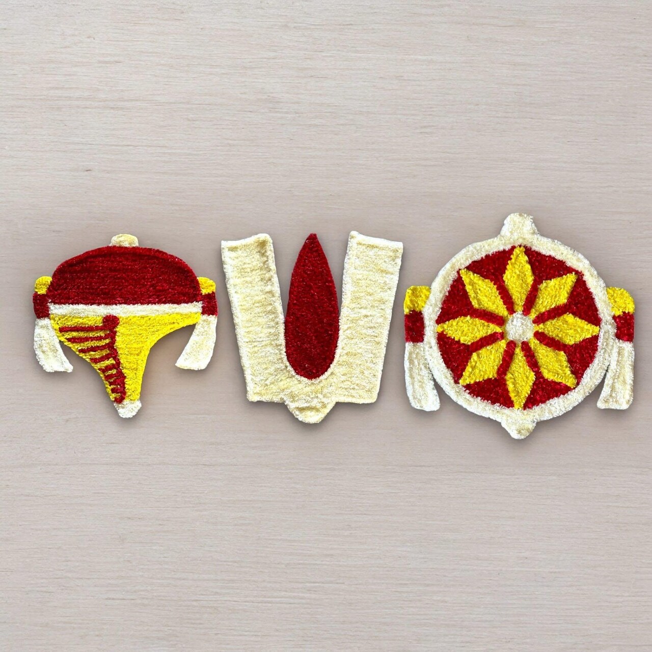Balaji Shanku Chakra Namam Set Flax Fur Yarn Wool Tirupati Balaji Tilak Cutouts with Canvas Base Indian Traditional Lordvishnu Puja Backdrop Decoration Cutout for Pooja Wedding Decor Housewarming Gift